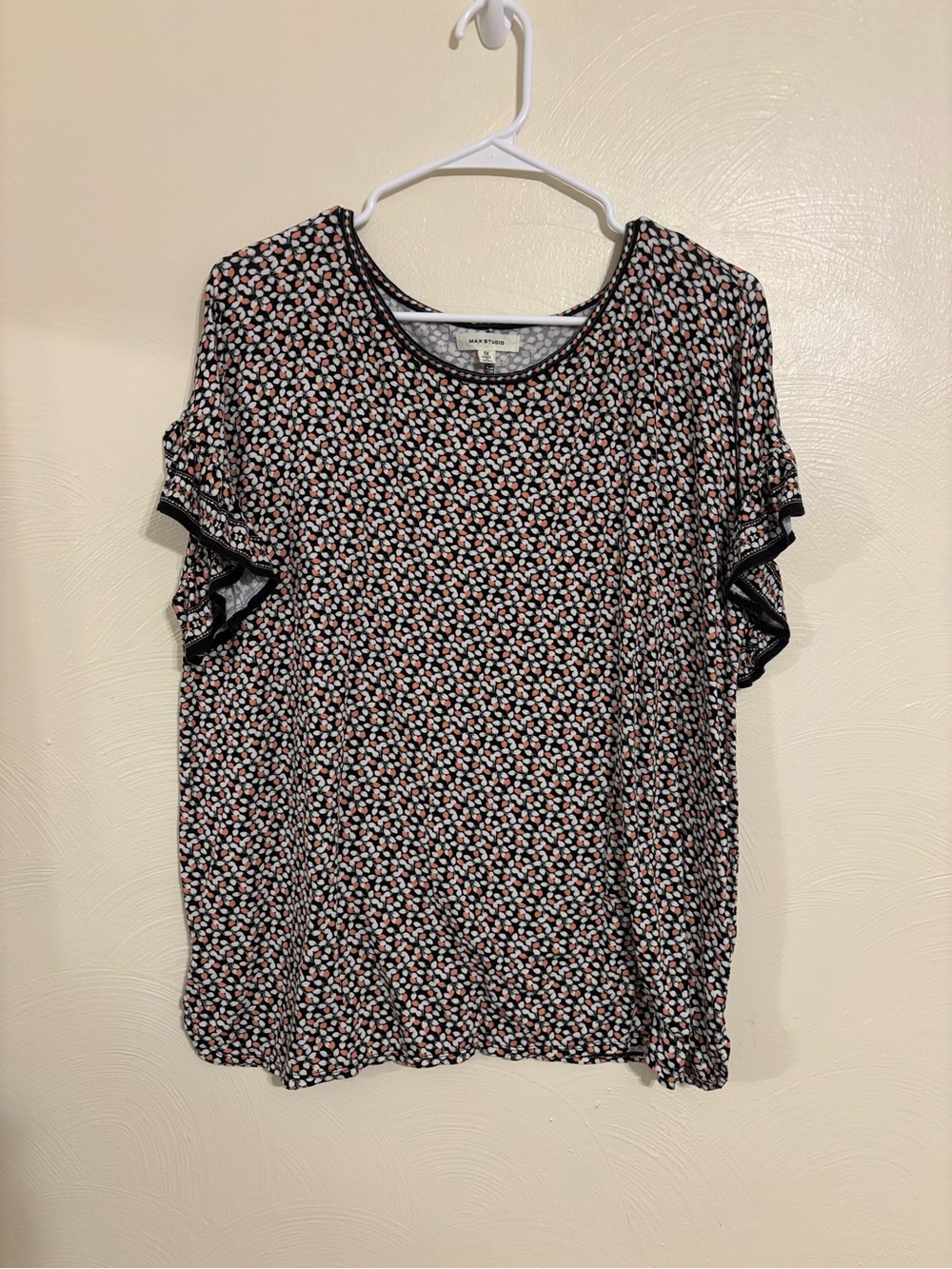 Max Studio XL Floral Ruffle Sleeve Top Black Orange Stretch Blouse